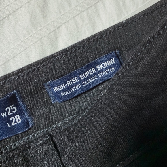 HOLLISTER High Rise Super Skinny Jeans - Picture 5 of 7
